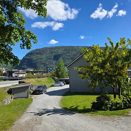 אכסניה Rom 6 Sentralt I סוגנדל